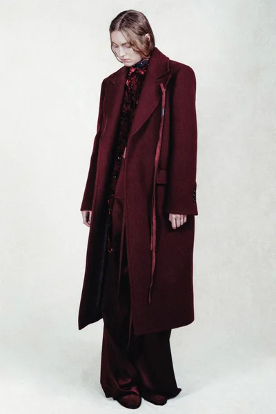 Look 18